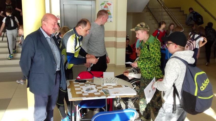 Gmina Wejherowo. Uczniowie Szkoły Podstawowej w Bolszewie włączyli się w ogólnopolską akcję Rowerowy Maj 2018 [ZDJĘCIA]