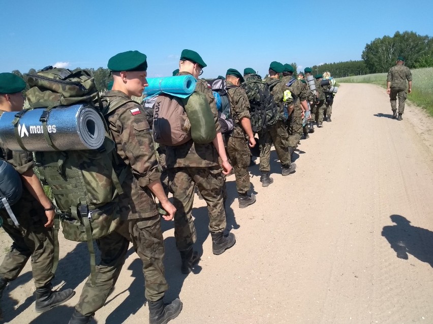 Uczniowie klas wojskowych ZS w Karsznicach na obozie szkoleniowym [zdjęcia]