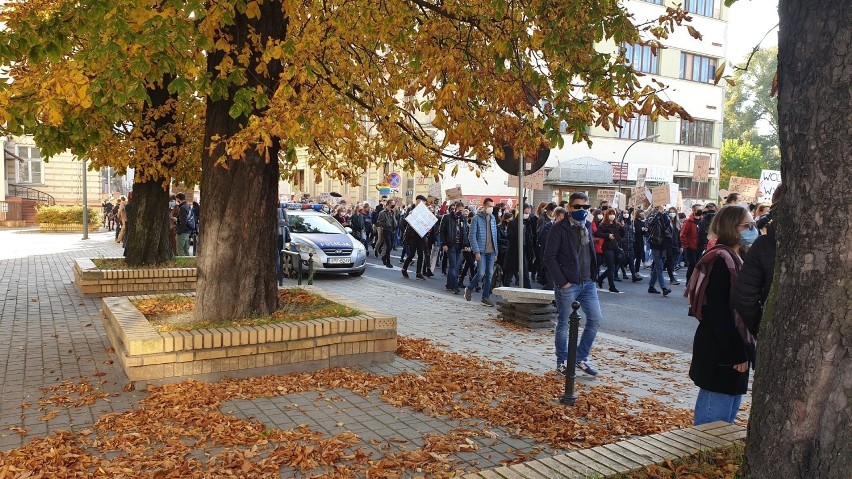 W dokumencie, który trafił do podwładnych, można też...