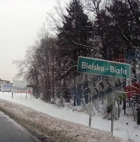 W Beskidy wróciła zima! W Bielsku-Białej jest... biało. Spadło 23 cm śniegu