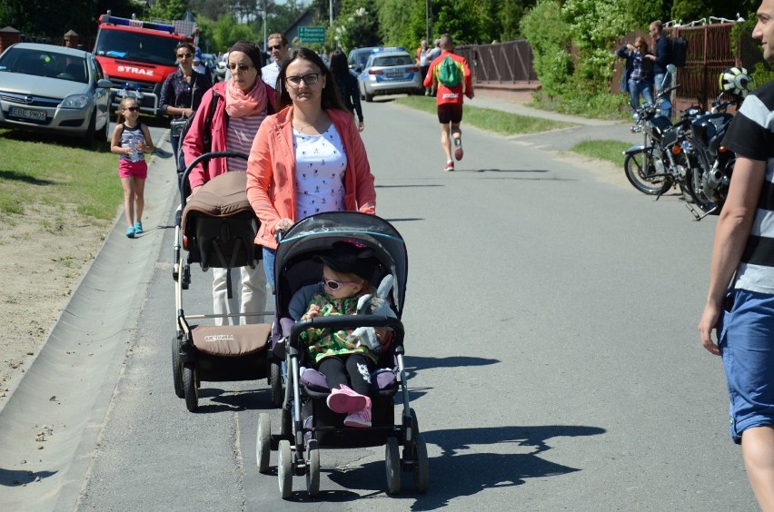 Gminna ZaDyszka 2018. Miłośnicy biegania pobiegli dla 19-letniego Marcina [ZDJĘCIA]