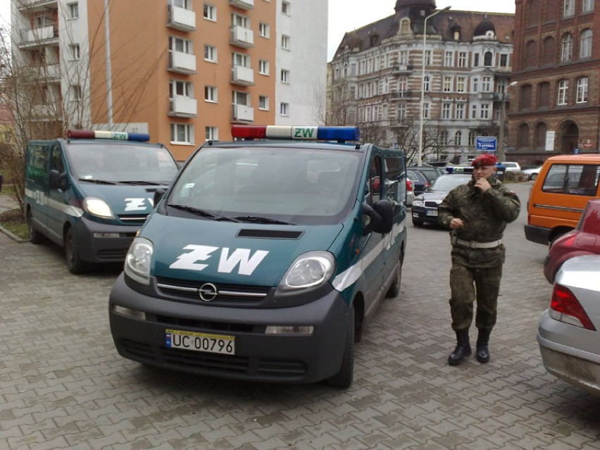 Mikołaj Przybył, prokurator wojskowy usiłował popełnić ...