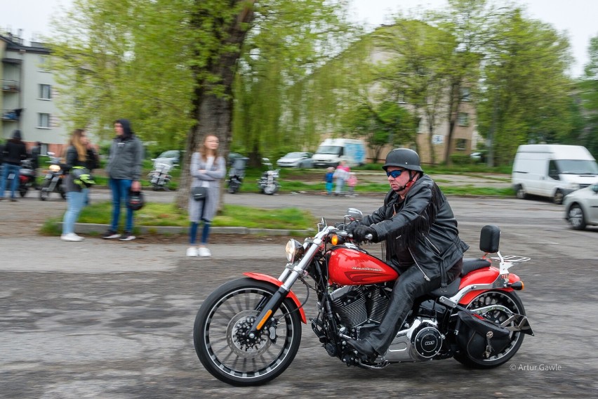 Motocykliści rozpoczęli sezon w Tarnowie. Warkot silników...