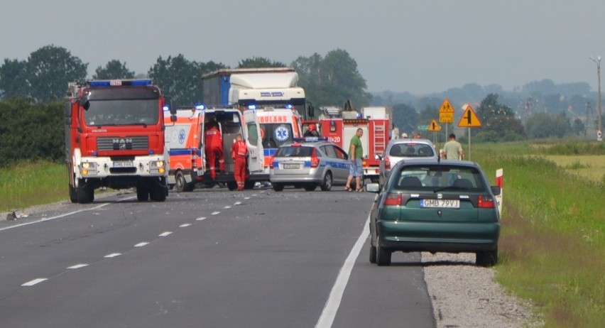 Wypadek w Gnojewie. Trzy samochody uczestniczyły w wypadku na drodze krajowej nr 22