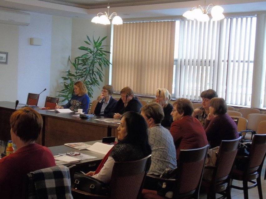 PUP Radomsko: Urzędnicy spotkali się z kierownikami ośrodków pomocy społecznej