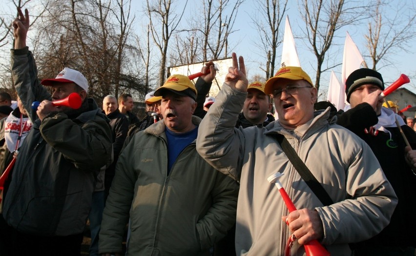 Pikieta Solidarności przed sosnowiecką firmą [WIDEO + ZDJĘCIA]