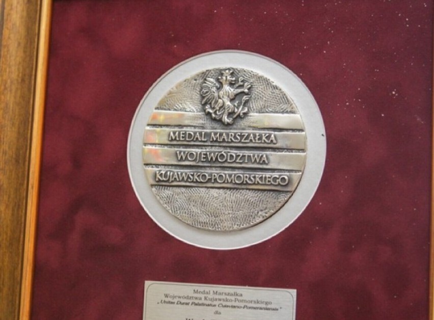 100-latka Stanisława Judek z Gogółkowa otrzymała medal samorządu województwa Unitas Durat Palatinatus Cuiaviano-Pomeraniensis 