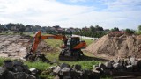 Stadion w Jabłonowie Pomorskim przechodzi gruntowny remont. Zobacz wideo