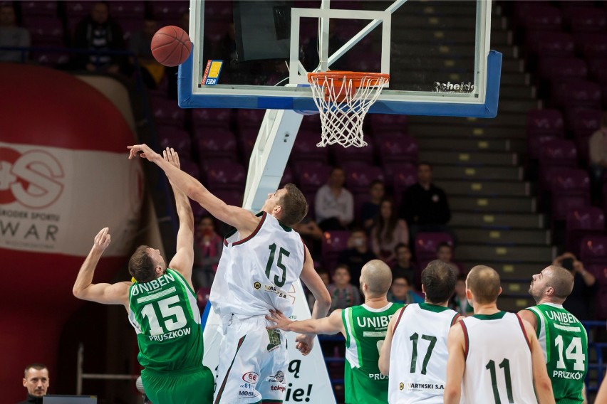 legia znicz basket pruszków