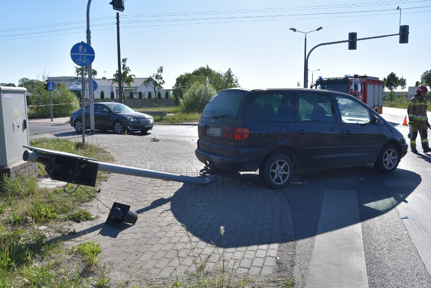 Wypadek na obwodnicy Grodziska Wielkopolskiego. Jedna osoba...