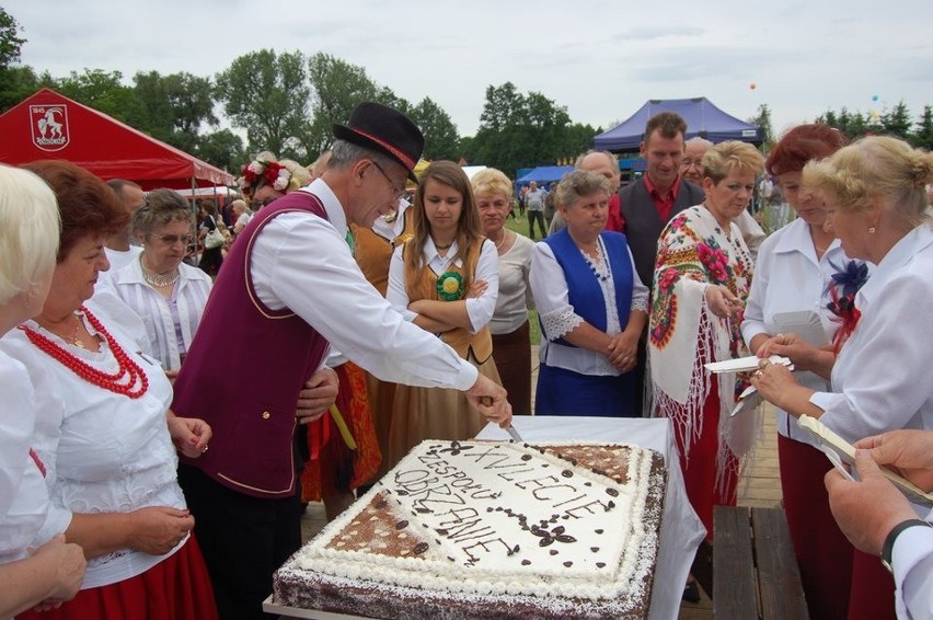 XV Festiwal Zespołów Śpiewaczych Szparagowe Żniwa w...