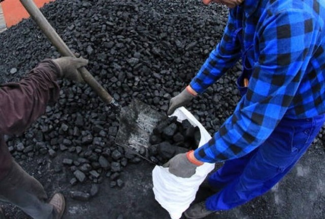 Mieszkaniec powiatu kwidzyńskiego przy zakupie węgla skorzystał z pomocy "pośrednika" - został oszukany.