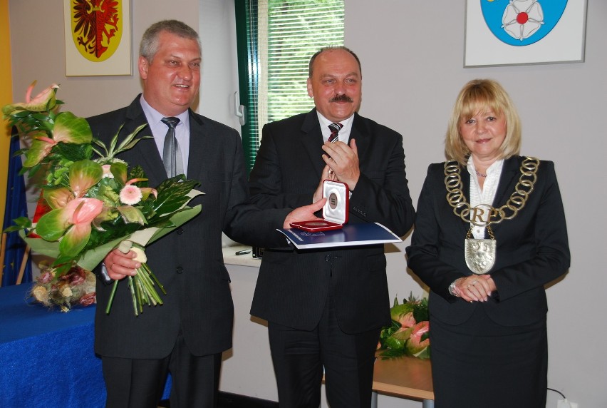 W 2012 roku nagrodę "Orła i Róży" otrzymał m.in. Marek...