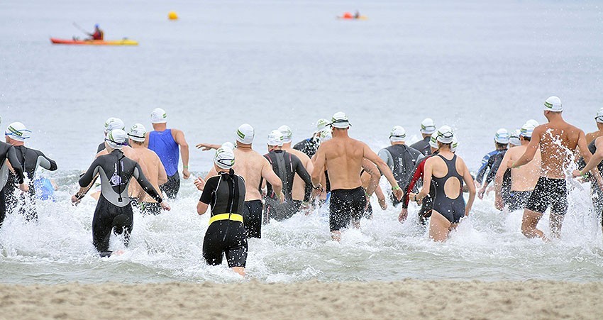 Mistrzostwa Polski w aquathlonie.Triathlonista Przemysław Szymanowski był najlepszy w Gdyni