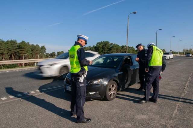 Wzrost cen mandatów odczuło m.in. dwóch kierowców, których namierzyli policjanci z bydgoskiej "drogówki".