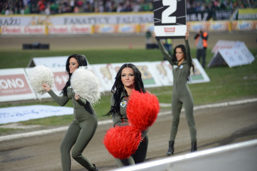 F16 Falubaz Girls to grupa dziewczyn doskonale znana nie...