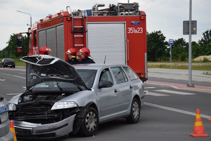 Wypadek na Widoku – na skrzyżowaniu ulic Armii Krajowej i...
