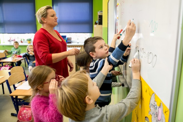 Od września wielu nauczycieli klas I-III może stracić pracę