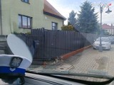Brawurowa jazda 80-latka ulicami Żor. Kierowca uszkodził kilka samochodów, policjanci zatrzymali mu prawo jazdy