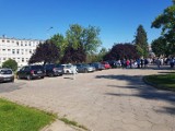 Alarm i ewakuacja w urzędzie miasta w Radomsku. To tylko ćwiczenia przeciwpożarowe