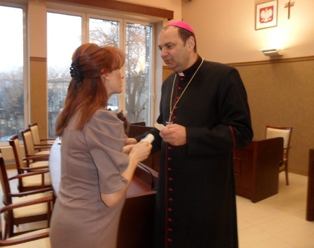 Biskup przełamał się opłatkiem m.in. z Ewą Sidełko-Paleczny