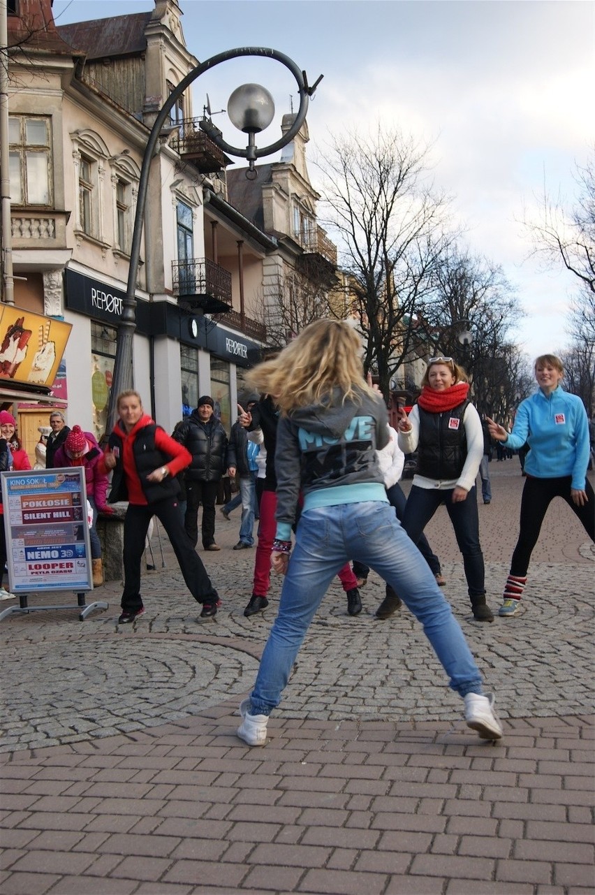 By przypomnieć o akcji, tańczyła m.in. Ewelina Duda Zwijacz