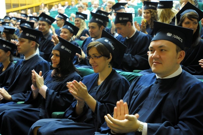 Studenci prawa UMCS uroczyście zakończyli 5 lat nauki (FOTO)