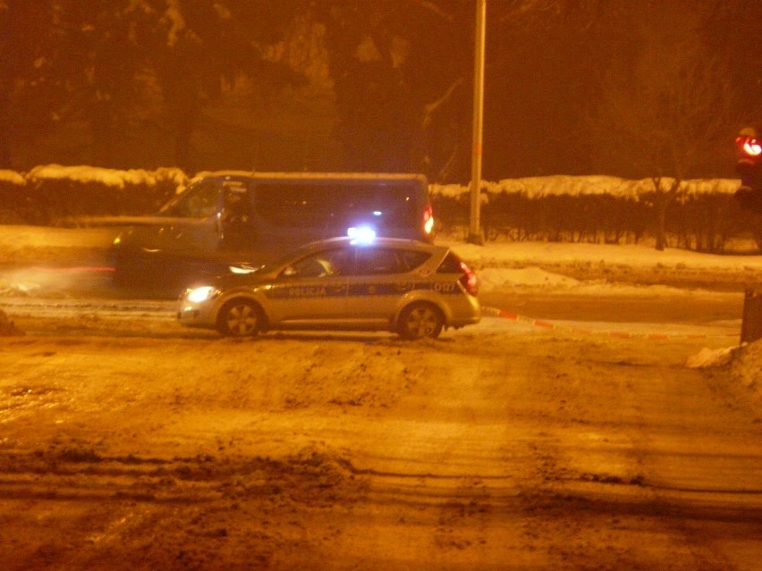 Policjanci nie wpuszczali samochodów od strony ul. Głębokiej