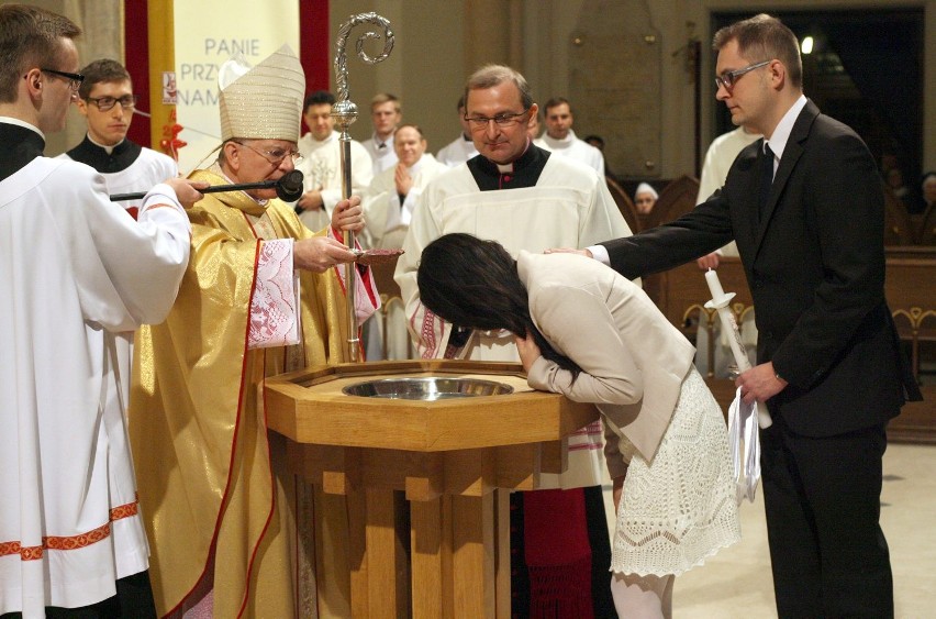 Arcybiskup udzielił chrztu w łódzkiej archikatedrze [ZDJĘCIA+FILM]