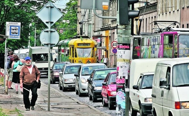 Na Puławskiego tramwaje stały w korkach