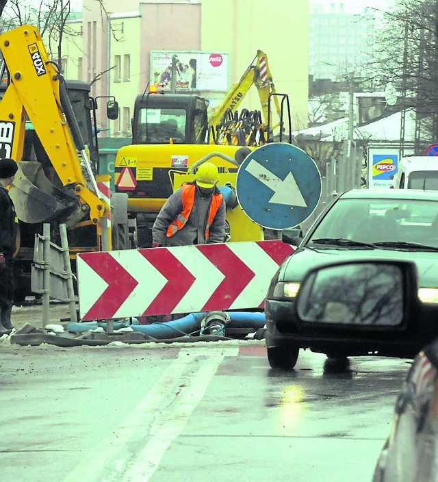 Nowy Świat. Modernizacja kanalizacji potrwa do końca czerwca