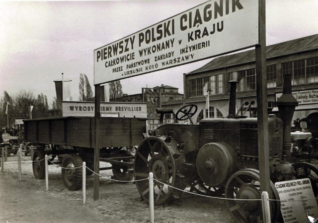 MTP 1947 rok: Pierwszy polski ciągnik wyprodukowany w zakładach Ursus (uwaga!) wtedy jeszcze koło Warszawy. Oszczędzano na oponach;)