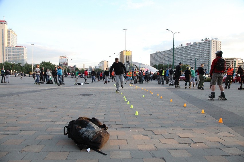 Rolkarze opanowali Katowice, czyli Nightskating [ZDJĘCIA]