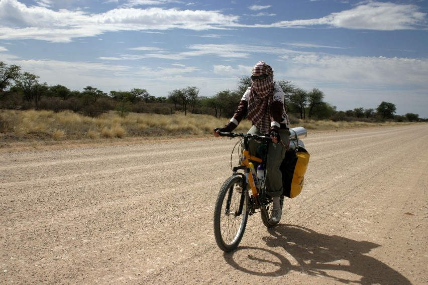 Rowerem przez Afrykę: Gorący oddech pustyni