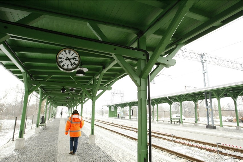 Leśnica: Nowy peron dworca już gotowy. Ale to nie koniec remontu i objazdów (ZDJĘCIA)