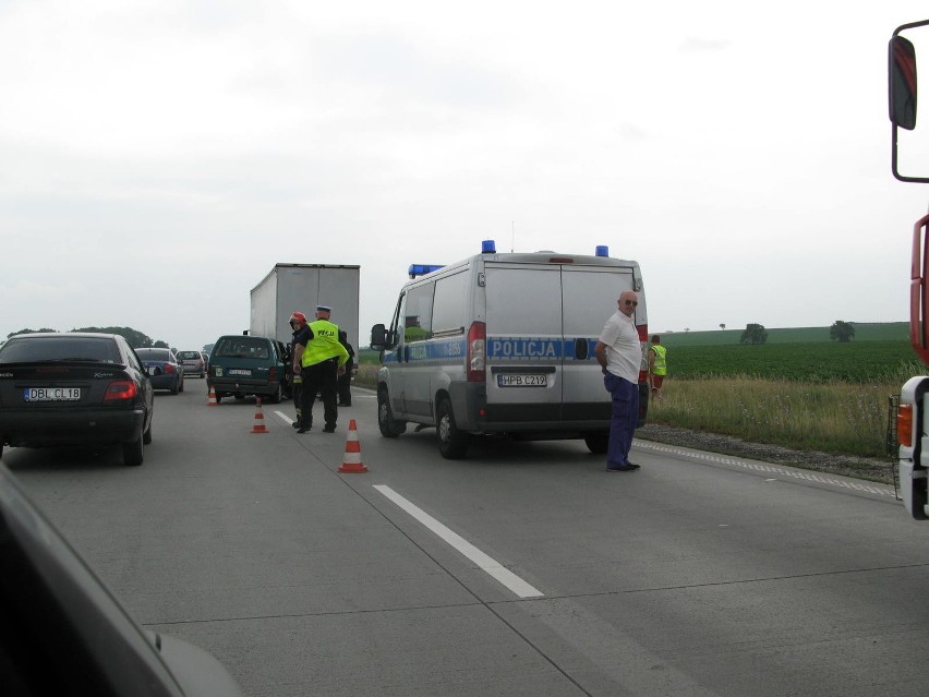 Wypadek na autostradzie A4 za Kątami Wrocławskimi (ZDJĘCIA)