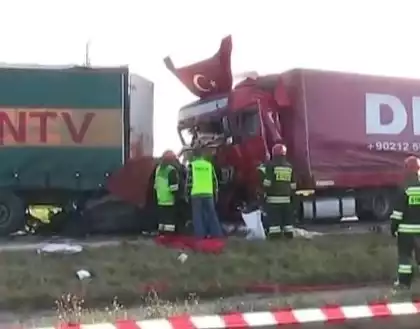 Wypadek na DK-11 w Oleśnie. Kadr filmu z kanału serwisu nto.pl