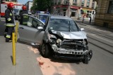 Wypadek na Gdańskiej. Kierowca wjechał na czerwonym [ZDJĘCIA]