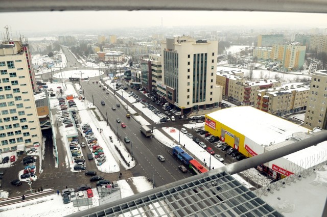 Widok na ul. Zana z dwunastego piętra biurowca Gray Office