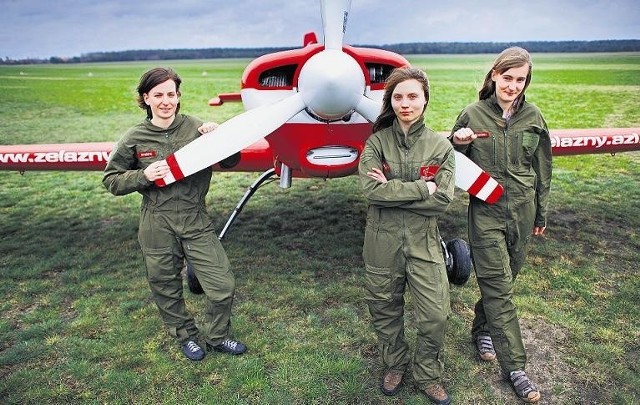 Pilotki Aeroklubu Poznańskiego doskonale radzą sobie z samolotem zarówno w powietrzu, jak i na ziemi. O Extrę 330, którą lata Agata Nykaza, dbają jak o własne dziecko