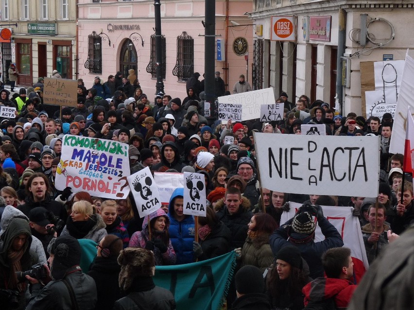 Protest przeciwko ACTA w Lublinie (ZDJĘCIA, WIDEO)