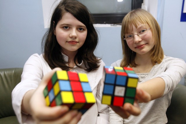 Mistrzostwa w układaniu kostki Rubika odbywają się w Łodzi 12 lutego.