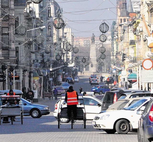 Ulica Piotrkowska ma pecha albo jest idealnym przykładem urzędniczych uników.