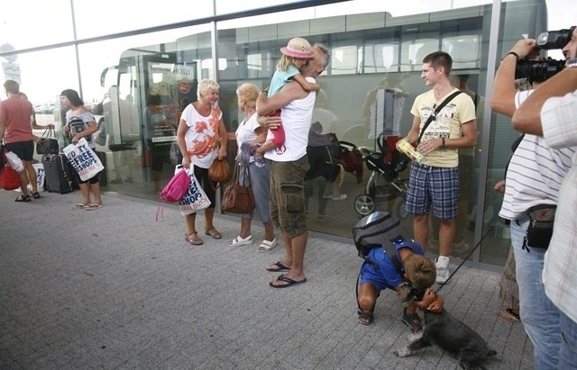 Turyści Aquamaris na lotnisku w Pyrzowicach