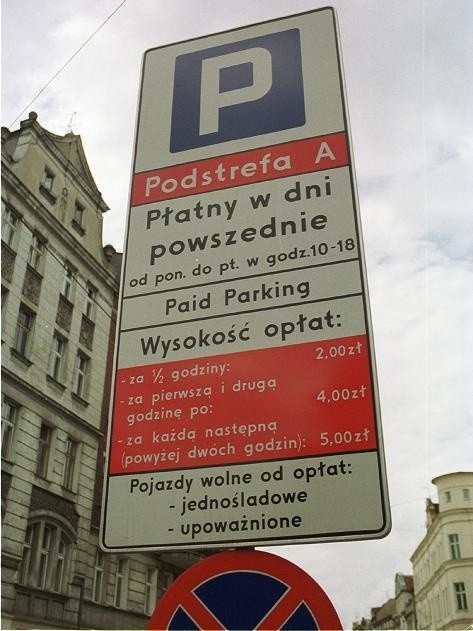 Dzisiaj opłaty są pobierane w strefie od poniedziałku do piątku