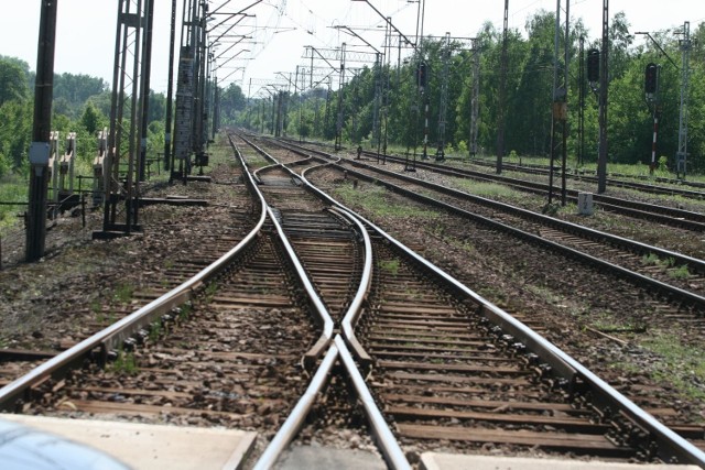 Kradzieże infrastruktury kolejowej wstrzymują ruch pociągów