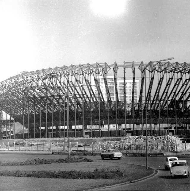 Spodek budowano aż siedem lat, od 1964 do 1971 roku