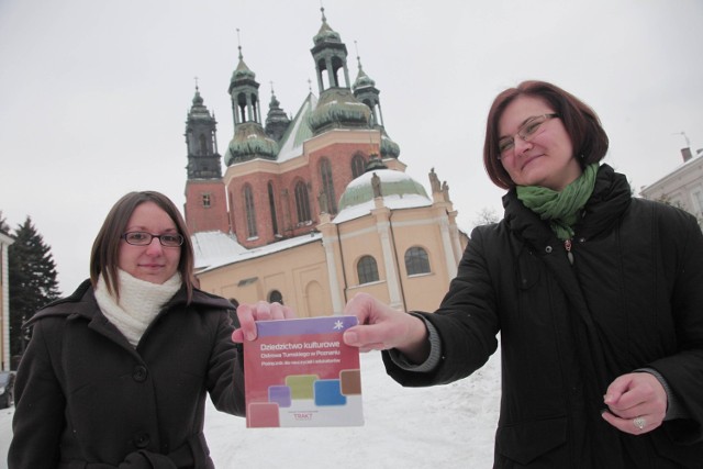 Renata Pernak i Monika Herkt z CTK Trakt zachęcają, aby przyjść na lekcje na Ostrowie Tumskim