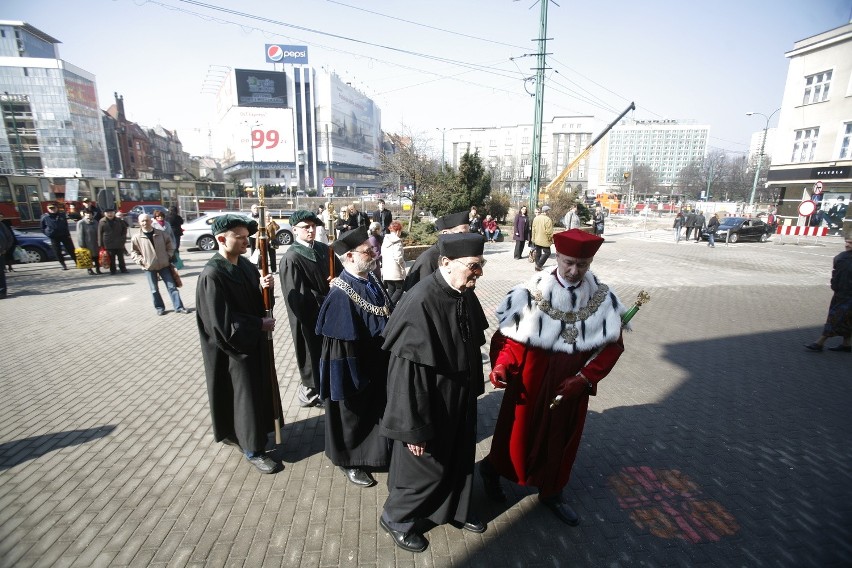 Sławomir Mrożek z doktoratem honoris causa Uniwersytetu...