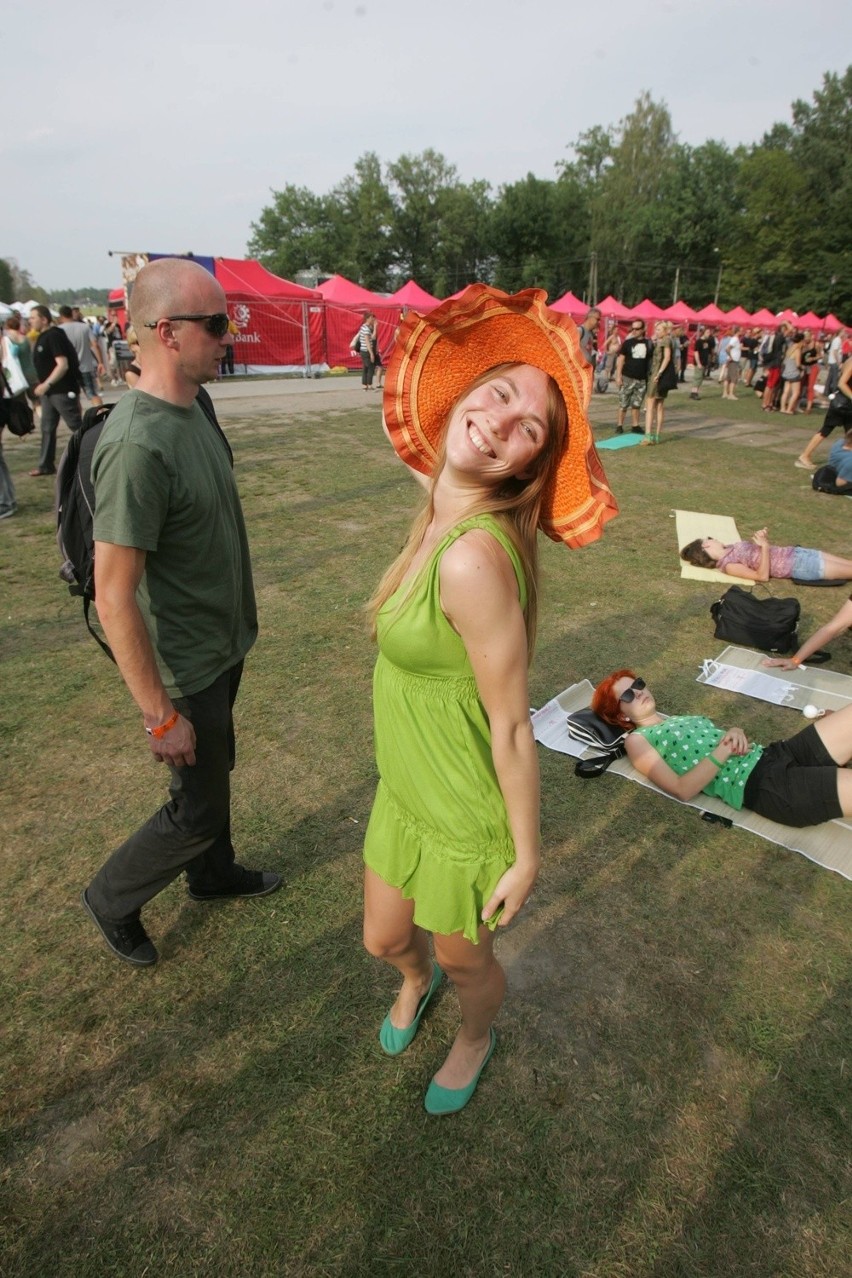 Co się nosi na Off Festiwal 2012? Festiwalowa moda [ZDJĘCIA]